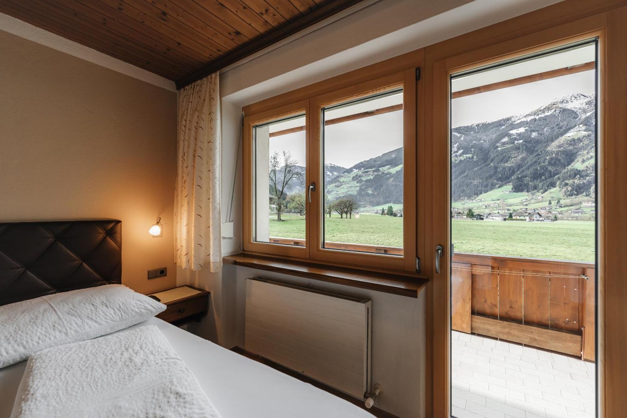 Alpenzeit Zillertal Apartments Zell am Ziller Cameră foto